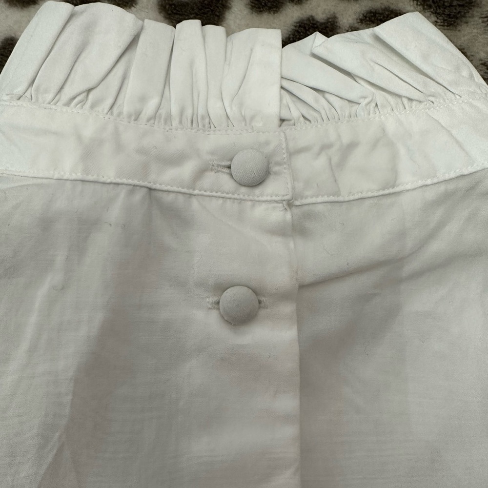 Frame Ruffle Mock Neck Sleeveless Blouse in White Size XS - Picture 9 of 16